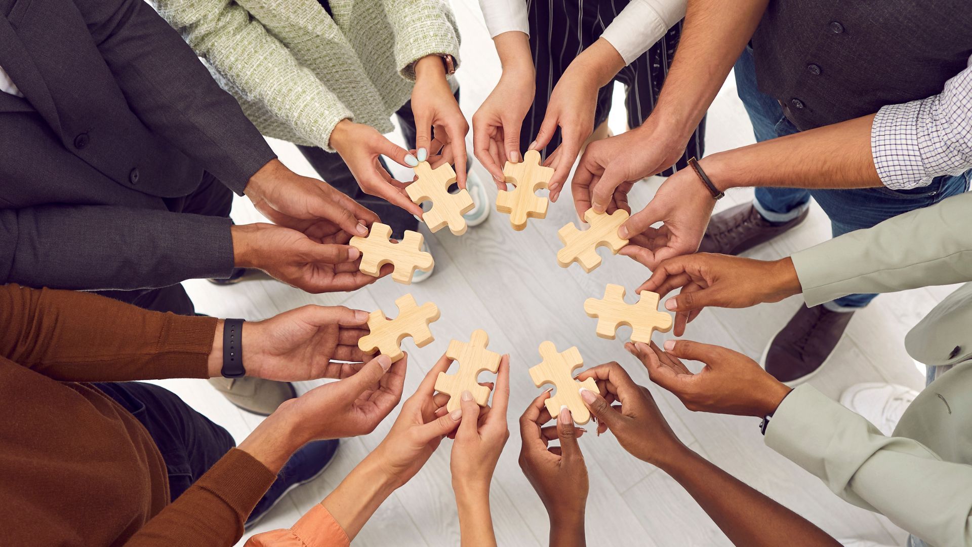  Teamwork Games for Work, Communication Leadership