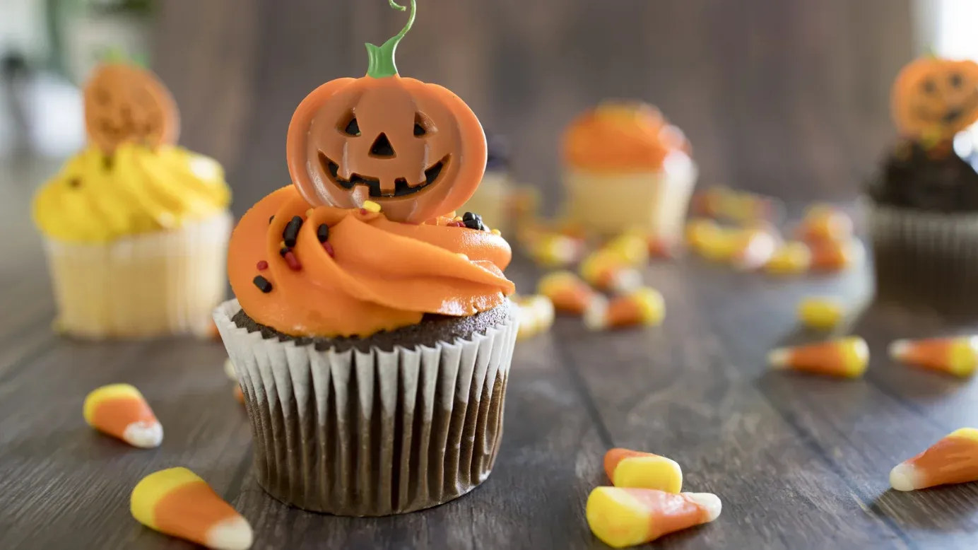 Caramel apple cupcakes