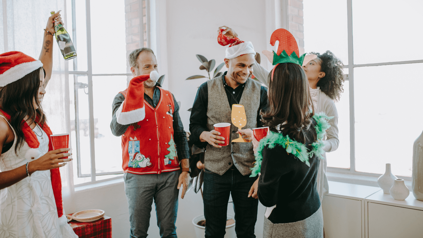 12 Christmas Employee Engagement Ideas to Foster Relations